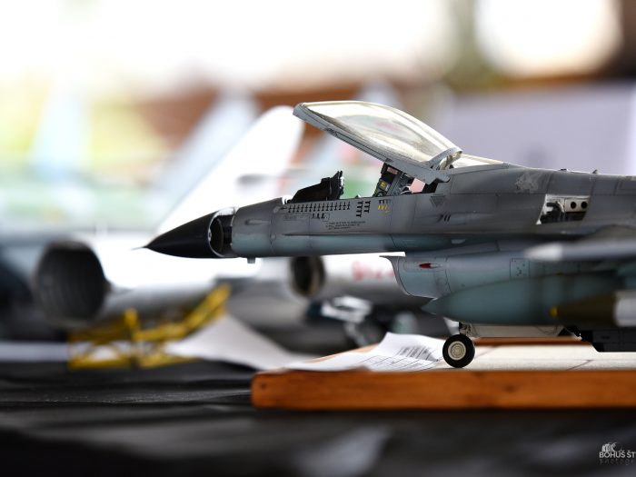 Model lietadla F16